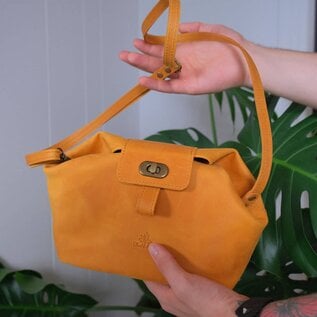 Thread & Maple Leather Pop-up Bag