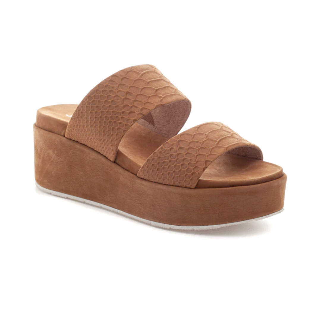 j slides quincy wedge