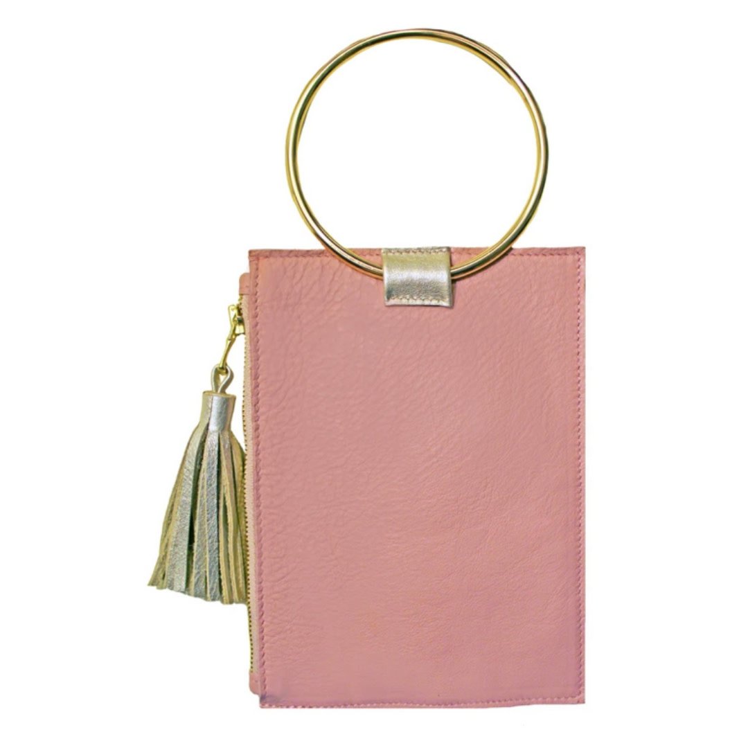 beau wristlet