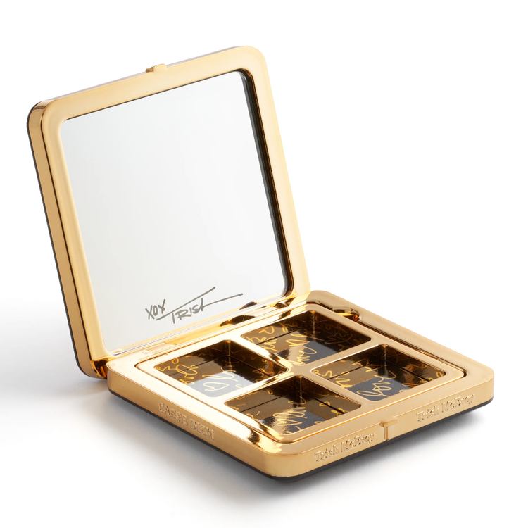 Trish McEvoy Trish Mcevoy Deluxe Refillable Compact 1