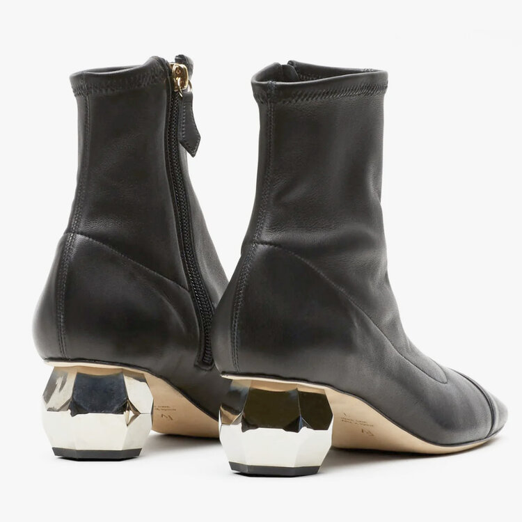 Frances Valentine Frances Valentine Marnie