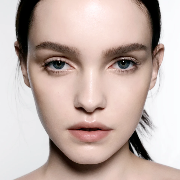 Victoria Beckham Beauty Victoria Beckham Feather Fix Light Brunette