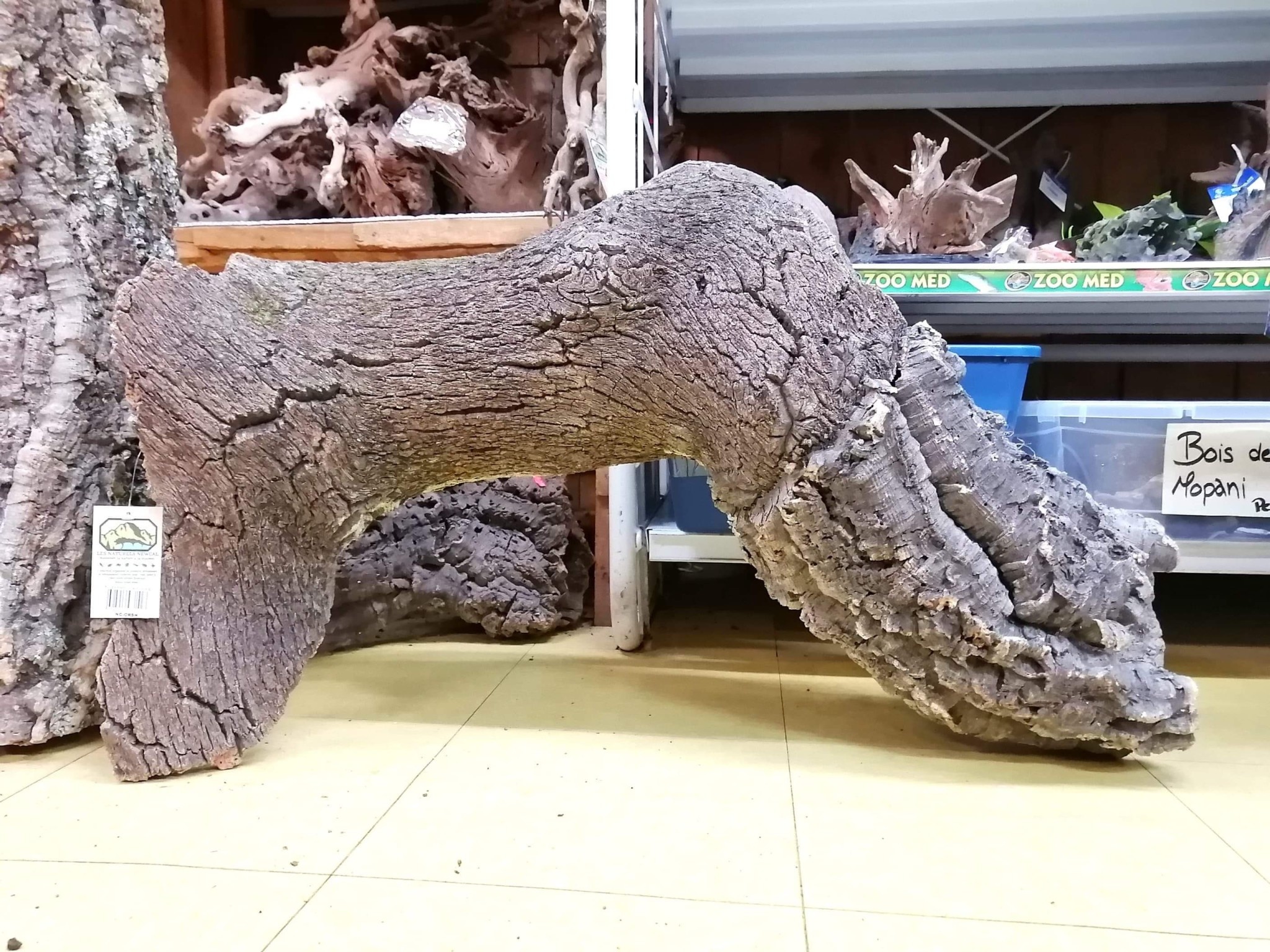 NewCal Pets Natural Cork Round