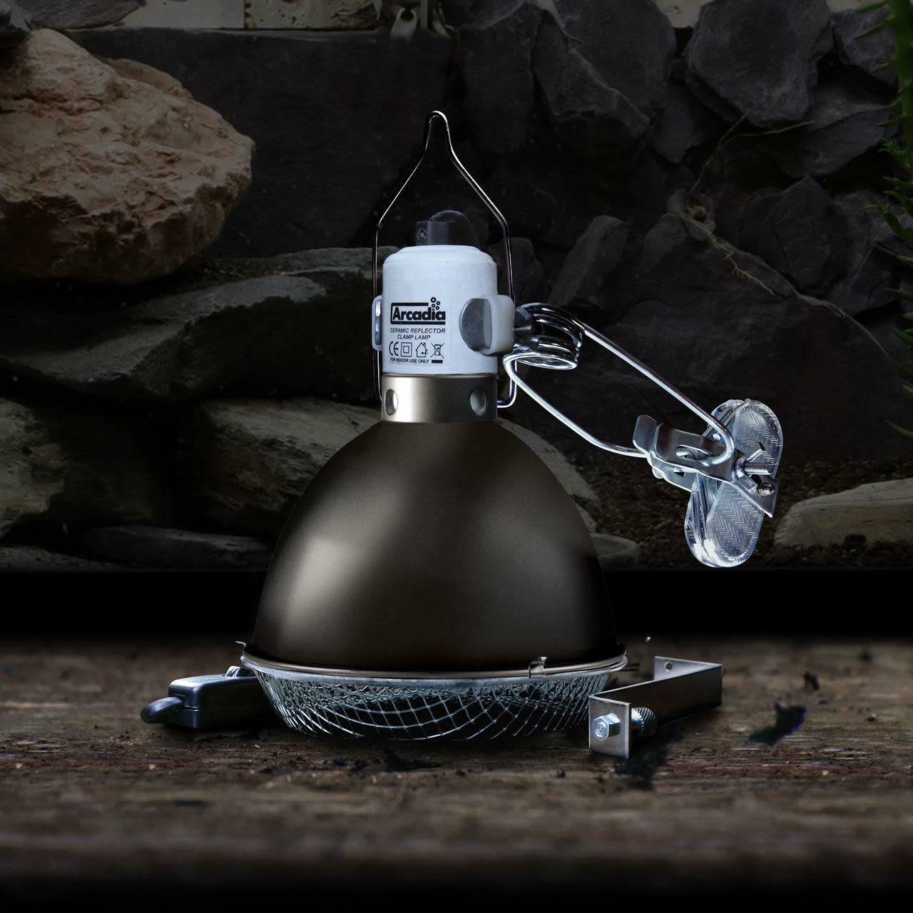 Arcadia ARCADIA "GRAPHITE" noire - Lampe à pince à réflecteur à dôme en céramique