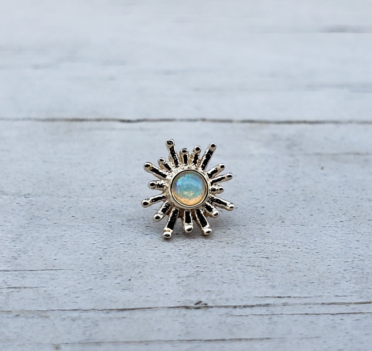 Sun Ray with White Opal by BVLA