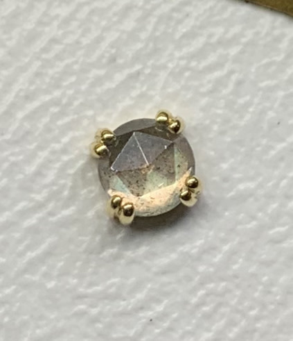 4mm "Double Prong Cabochon" with Rose Cut Labradorite by BVLA