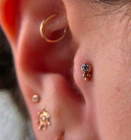 3-Bead Bezel with CZ by Body Gems