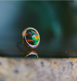 Flat Cabochon | Black Opal | Yellow Gold