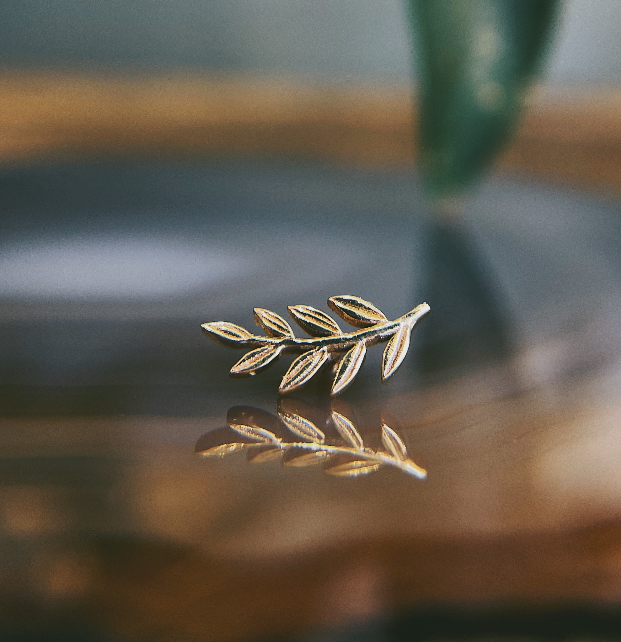 12/14g "Athena Fern" threaded end by Kiwi Diamond