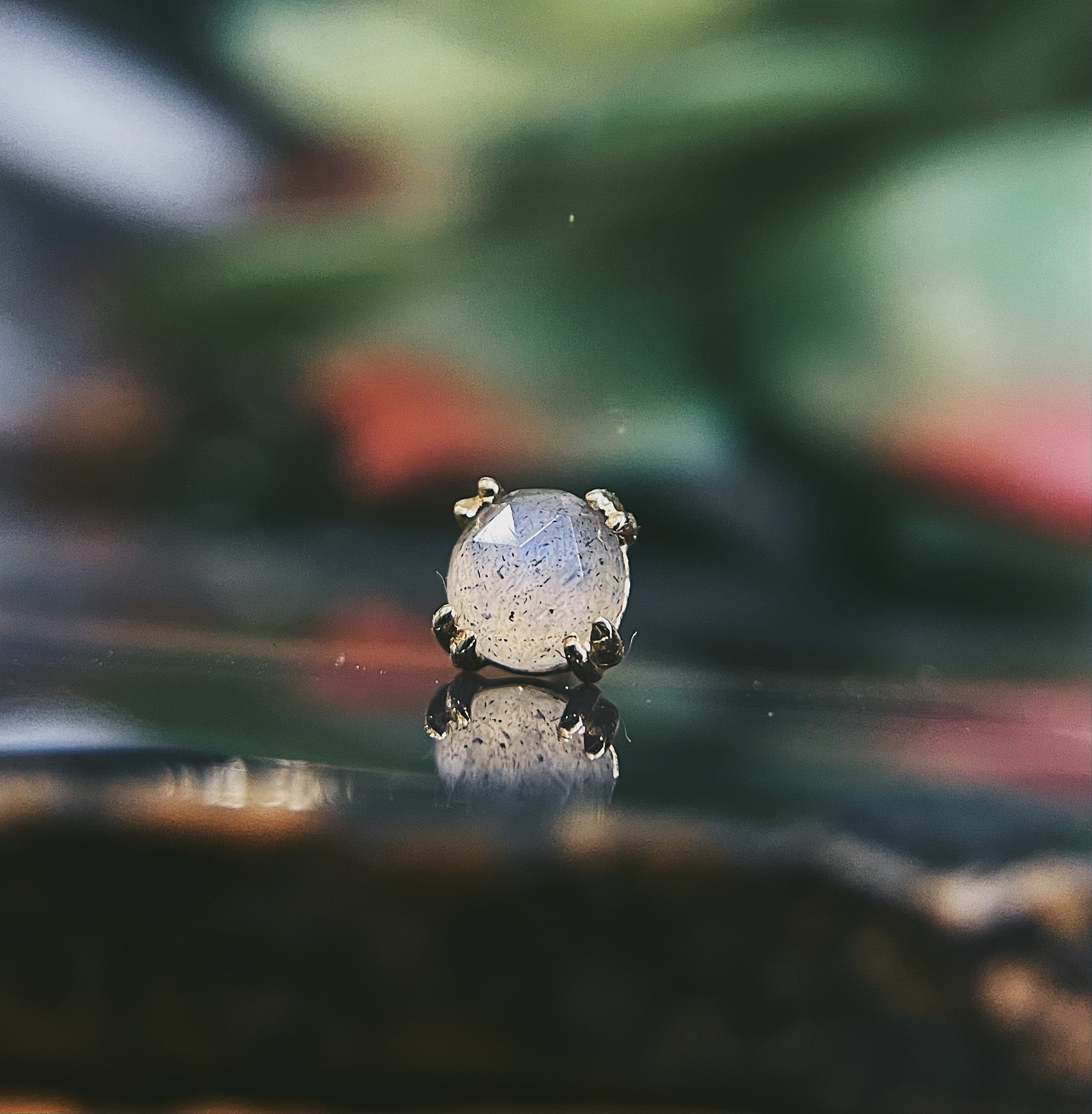 4mm "Double Prong Cabochon" with Rose Cut Labradorite by BVLA