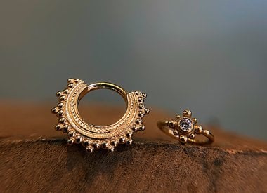 Gold Seam Rings · Continuous 