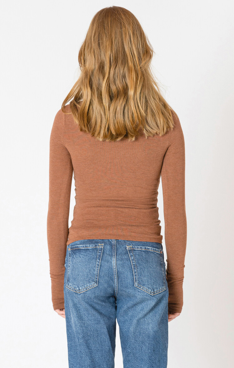 Dex Chestnut Crew Longsleeve