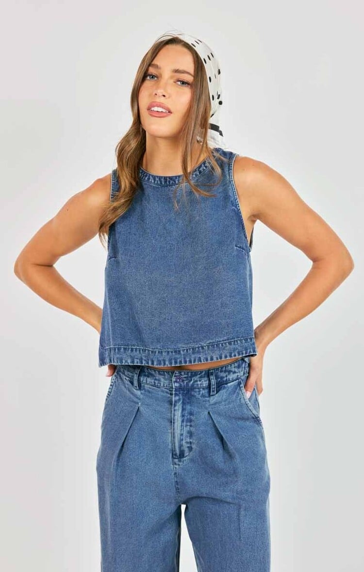 Sadie & Sage Pouring Top