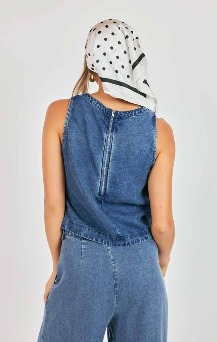 Sadie & Sage Pouring Top