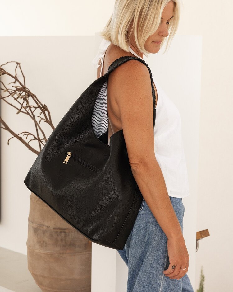 Louenhide Avery Shoulder-Black
