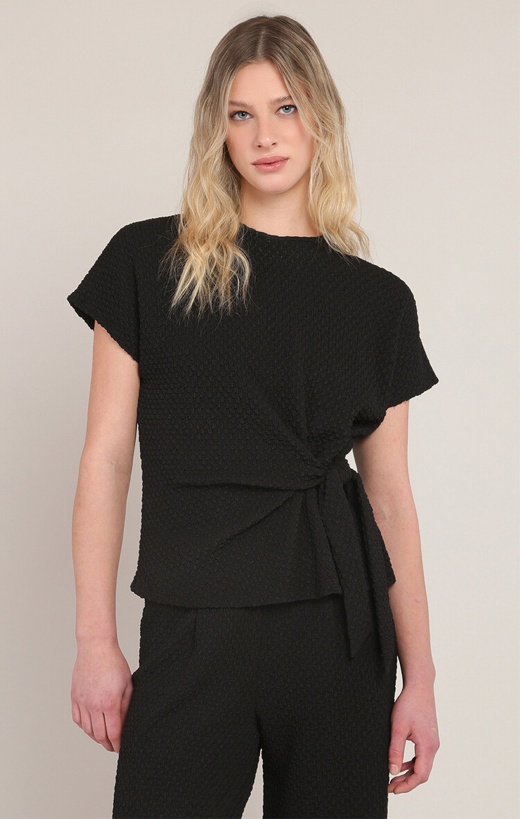 Room 34 Textured Top