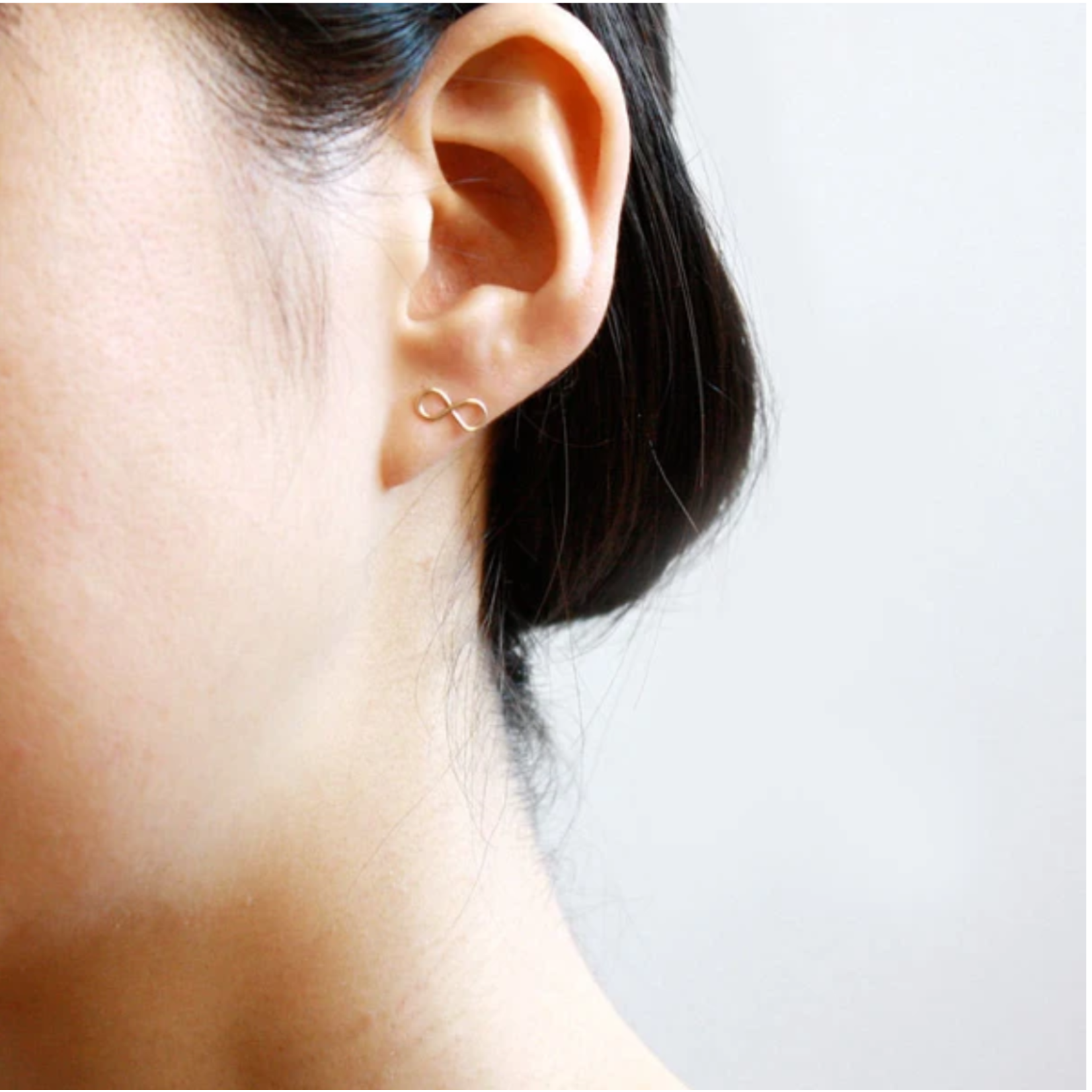 Hooks & Luxe Infinity Stud Earrings - Gold