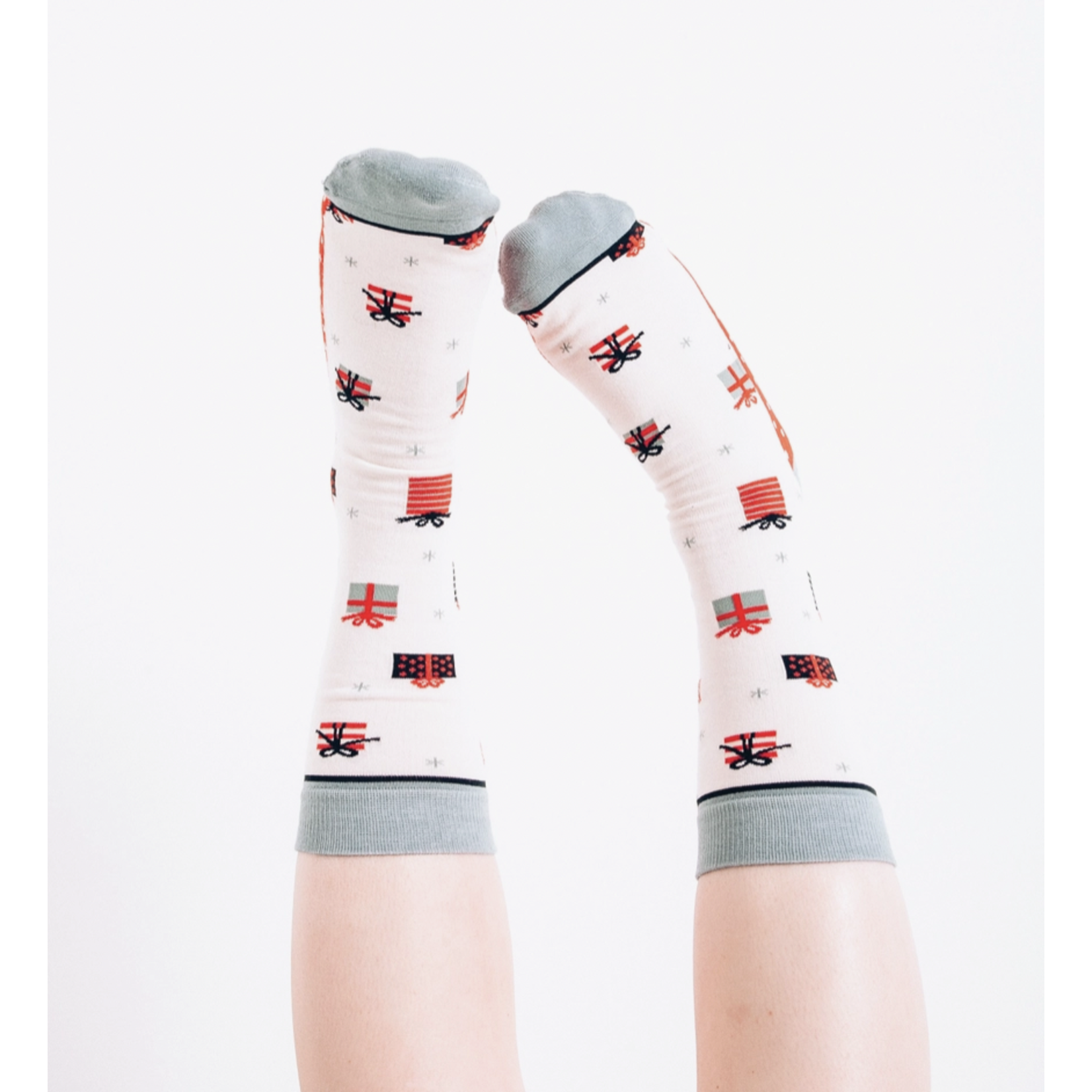 Woven Pear Crew Socks Presents