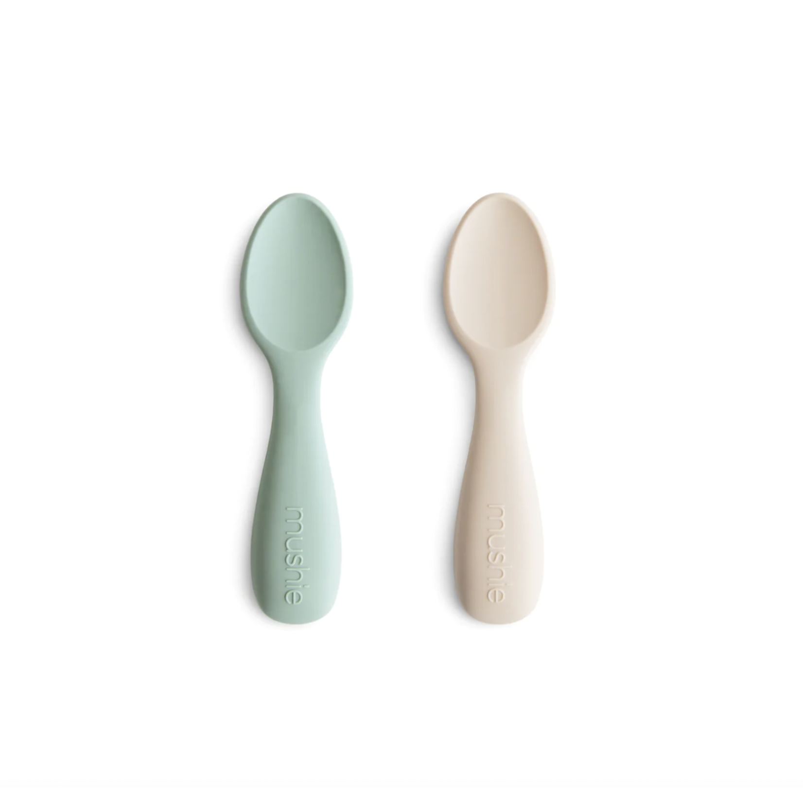 https://cdn.shoplightspeed.com/shops/605340/files/59267175/1652x1652x2/mushie-silicone-toddler-starter-spoons-2-pack-camb.jpg