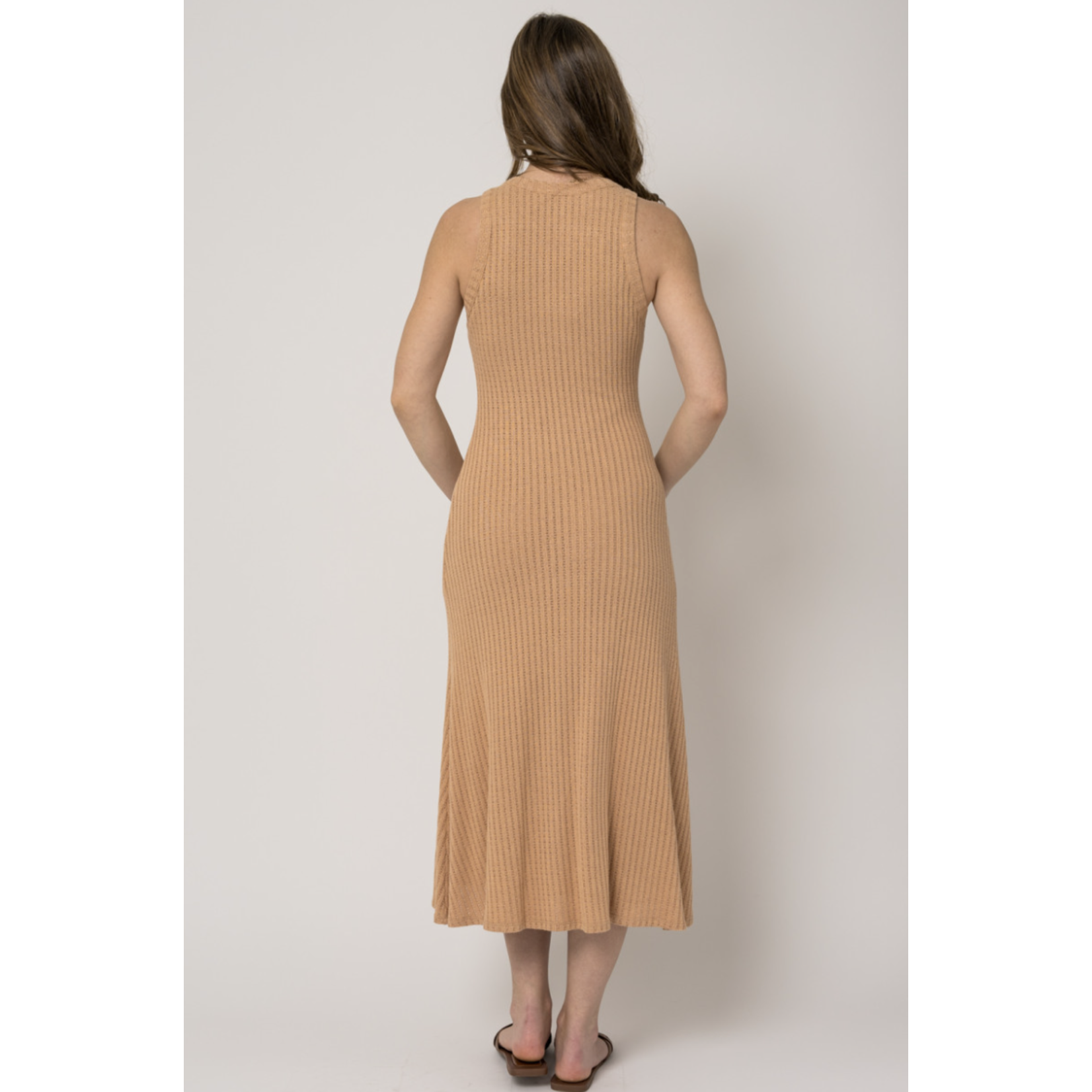 Gilli Sleeveless Flare Maxi Dress - Apricot