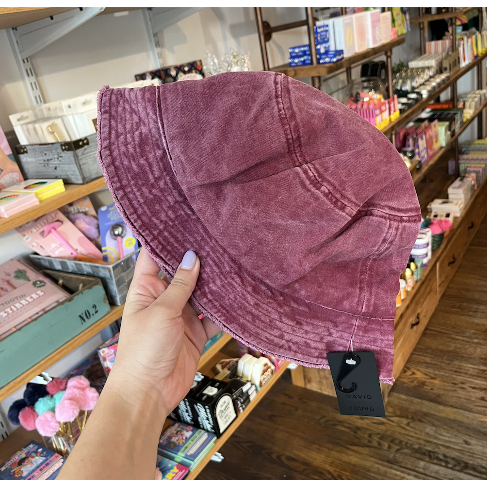 David & Young Distressed Bucket Hat - Burgundy