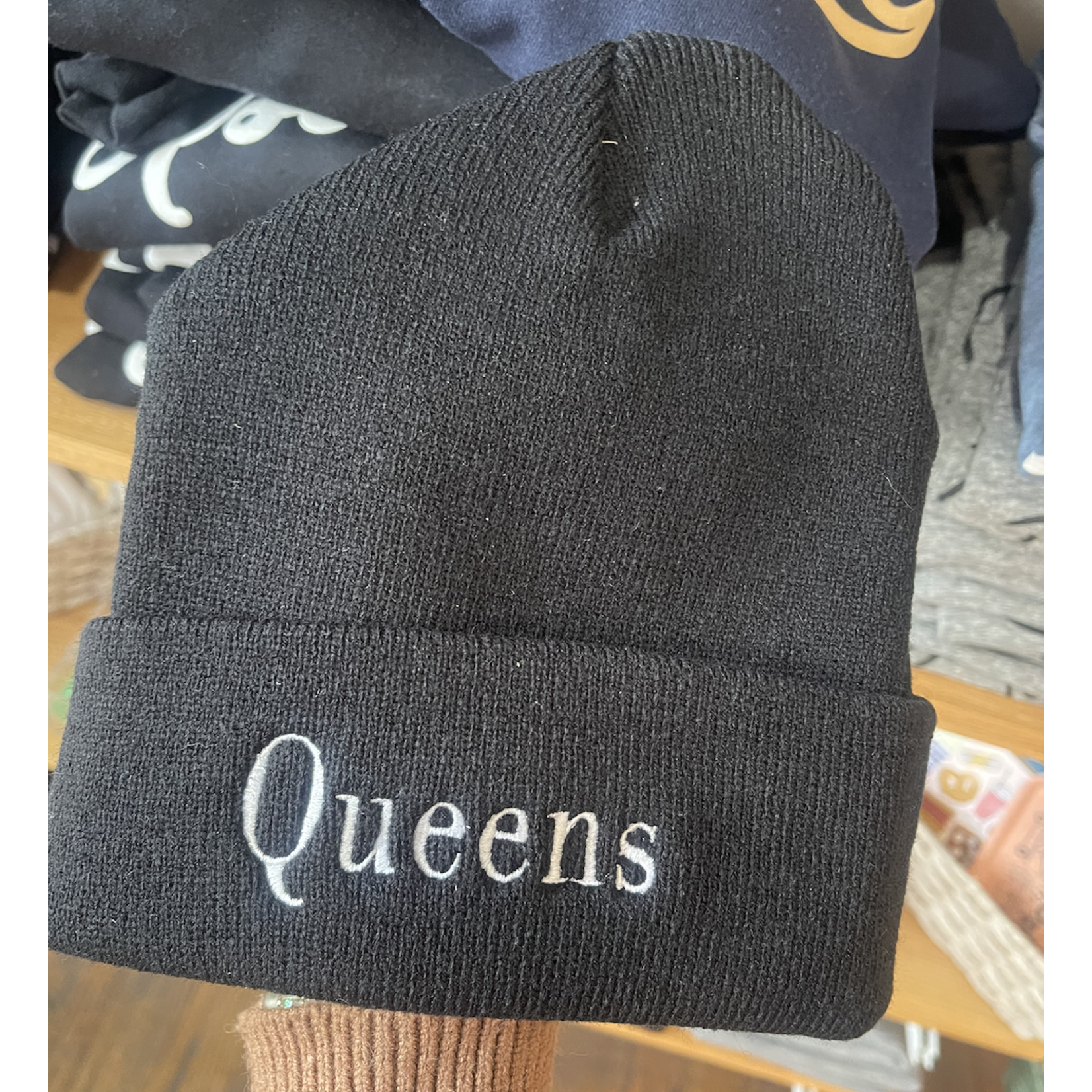 David & Young Queens Type 2 Beanie - Black