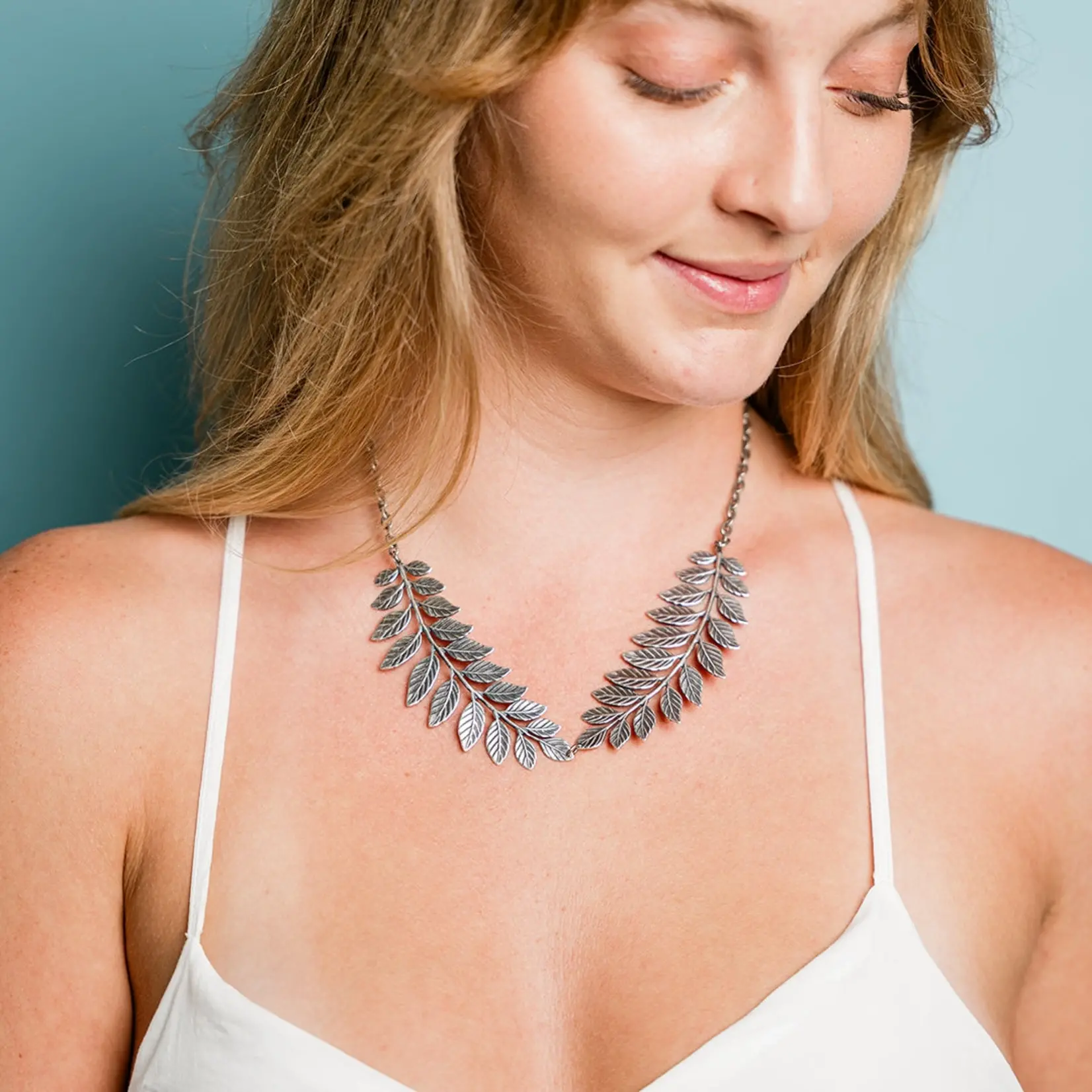 Ornamental Things Silver Leafy Collar Necklace