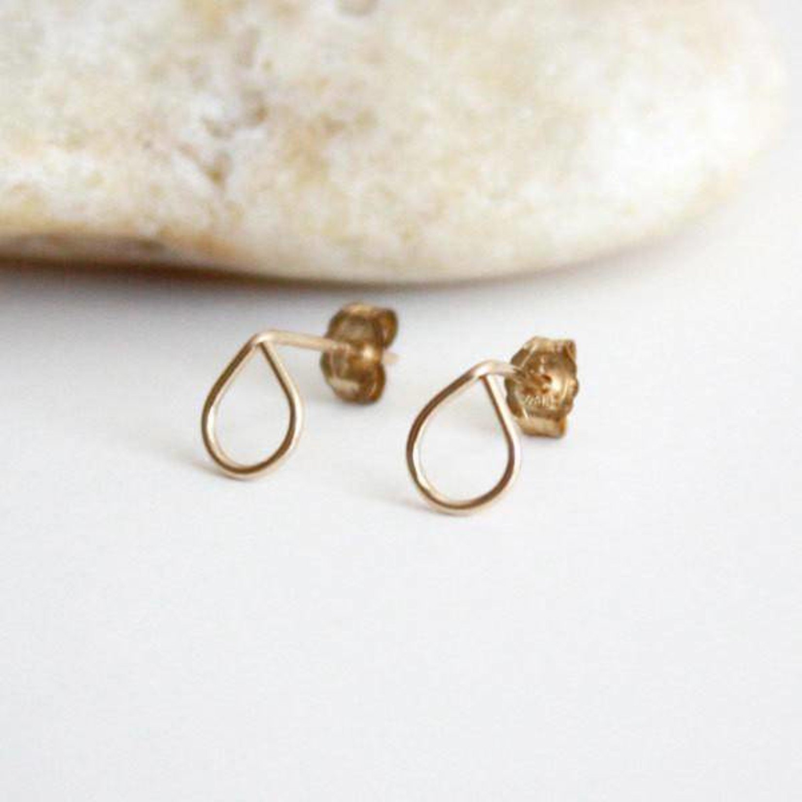 Hooks & Luxe Teardrop Stud Earrings-14k Gold