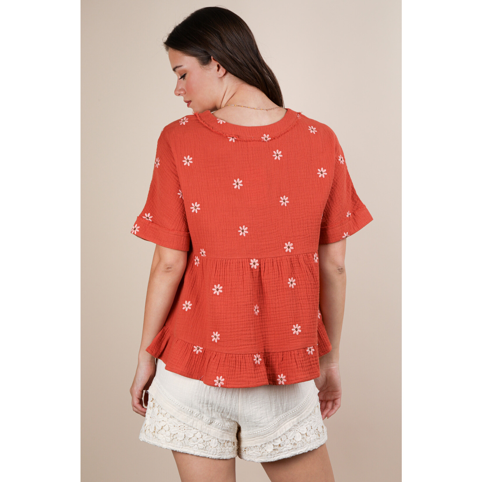 Very J Daisy Embroidered Top-Rust