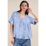 Very J Daisy Embroidered Top-Sky