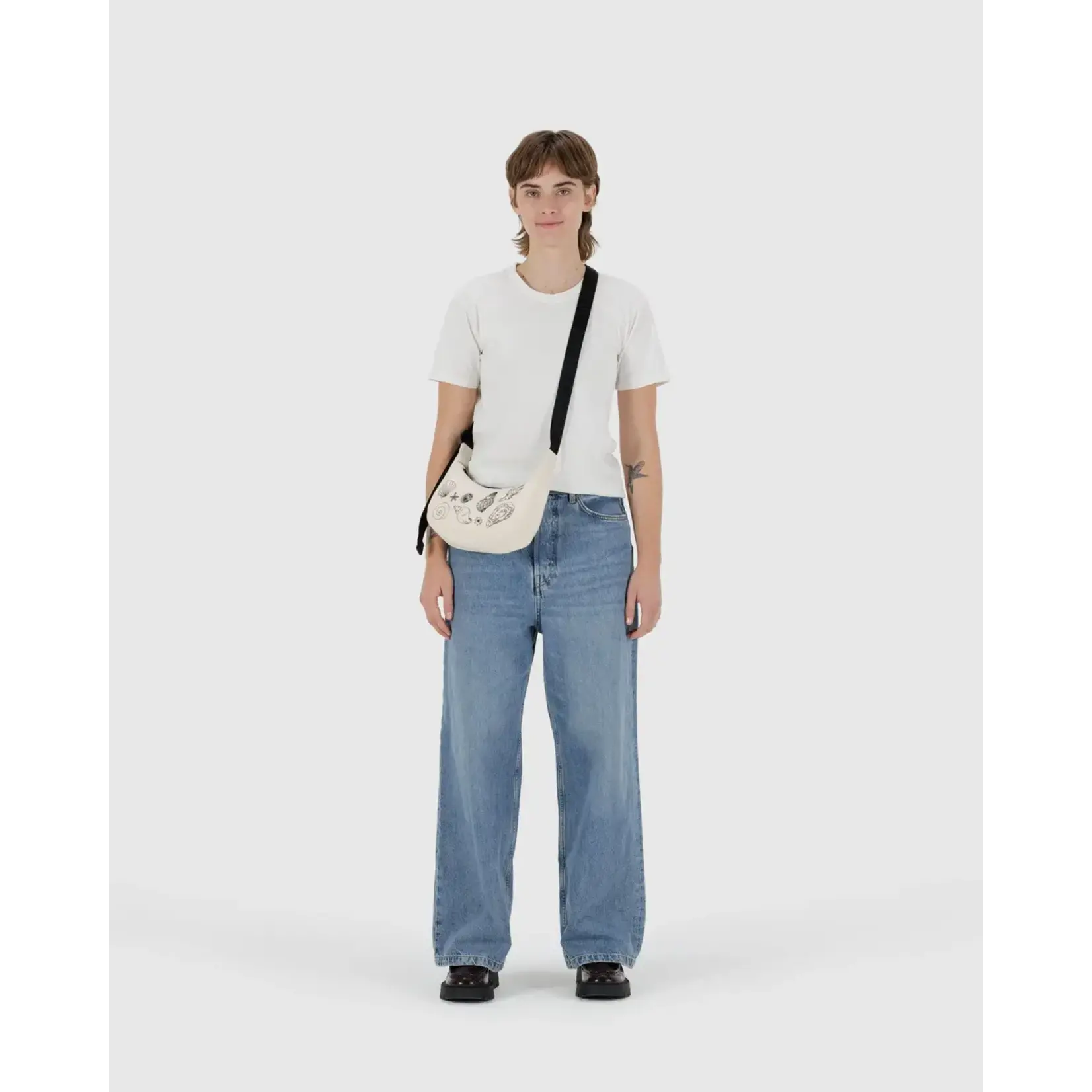 Baggu Small Nylon Crescent Bag - Embroidered Shells