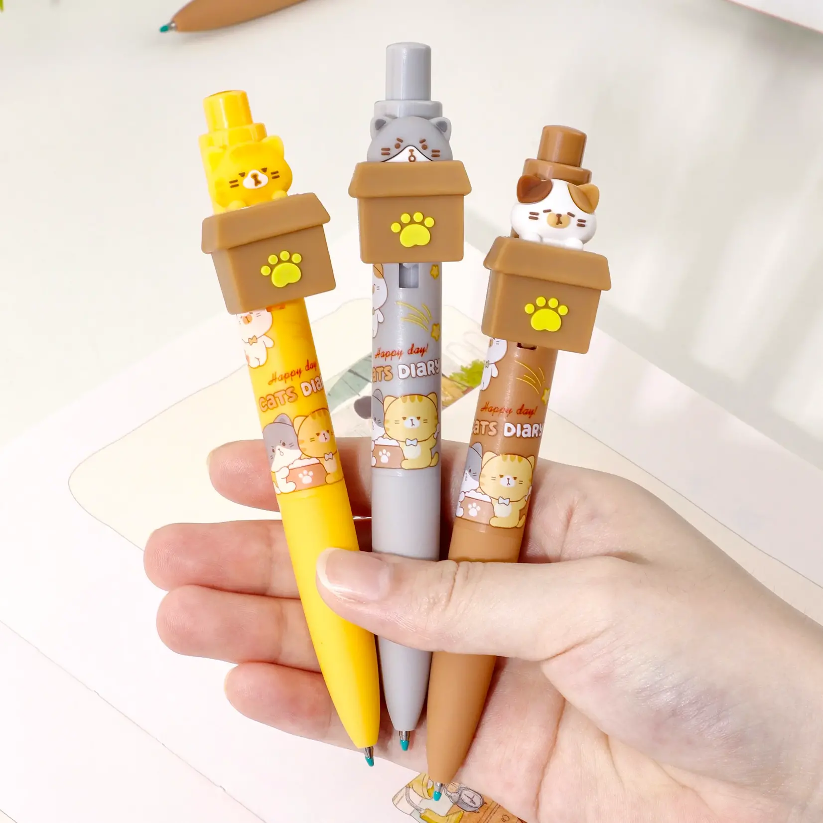 BC Mini Peekaboo Cat Box Gel Pen