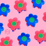 The Peach Fuzz Smiley Flower Mini Hair Claw