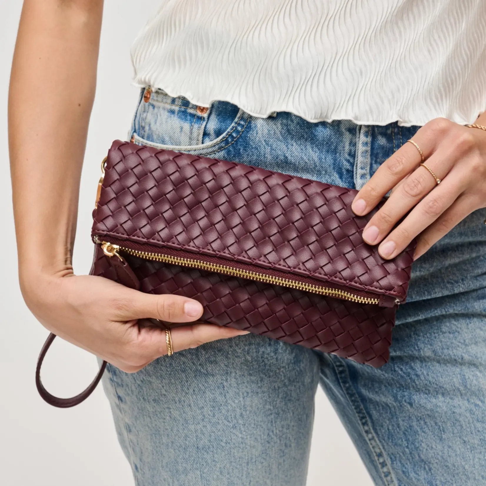 Urban Expressions Aria Woven Wristlet Clutch  Merlot