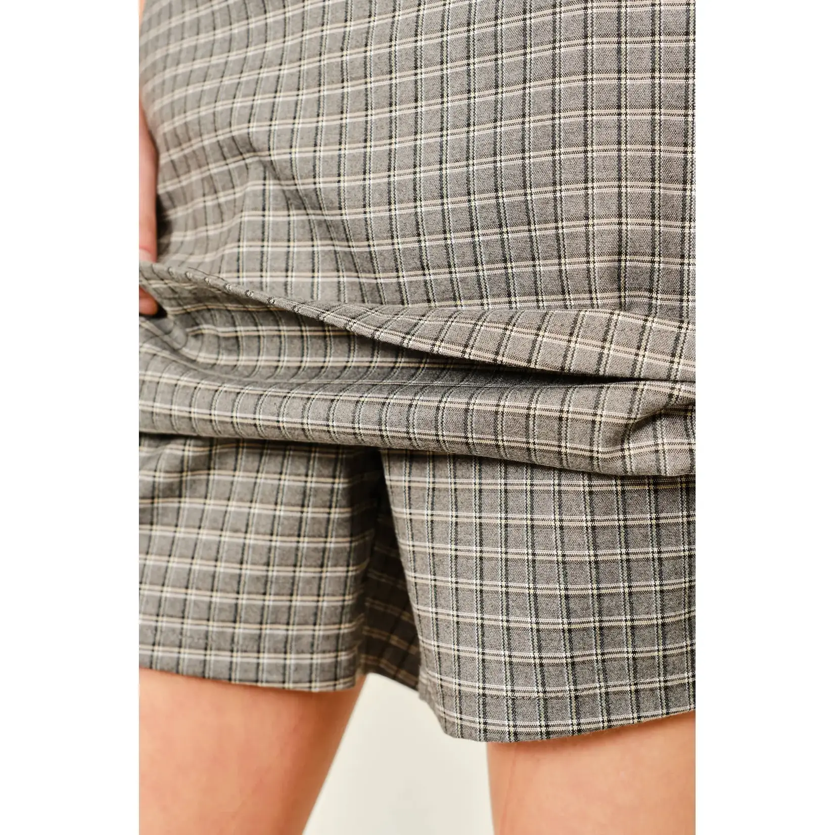 Aaron & Amber ELASTIC WAIST CLASSIC MINI SKORT-GREY