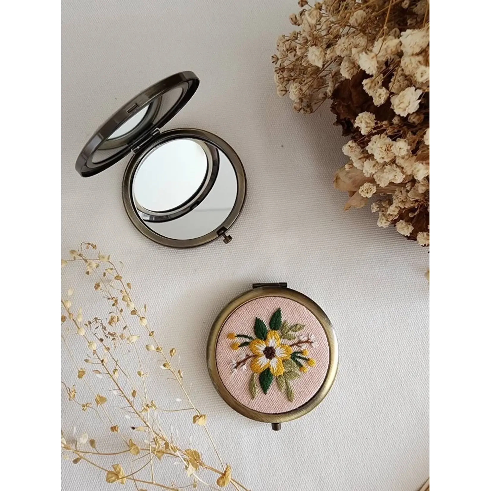Quince Fables Embroidered Compact Mirror - Blush Flower