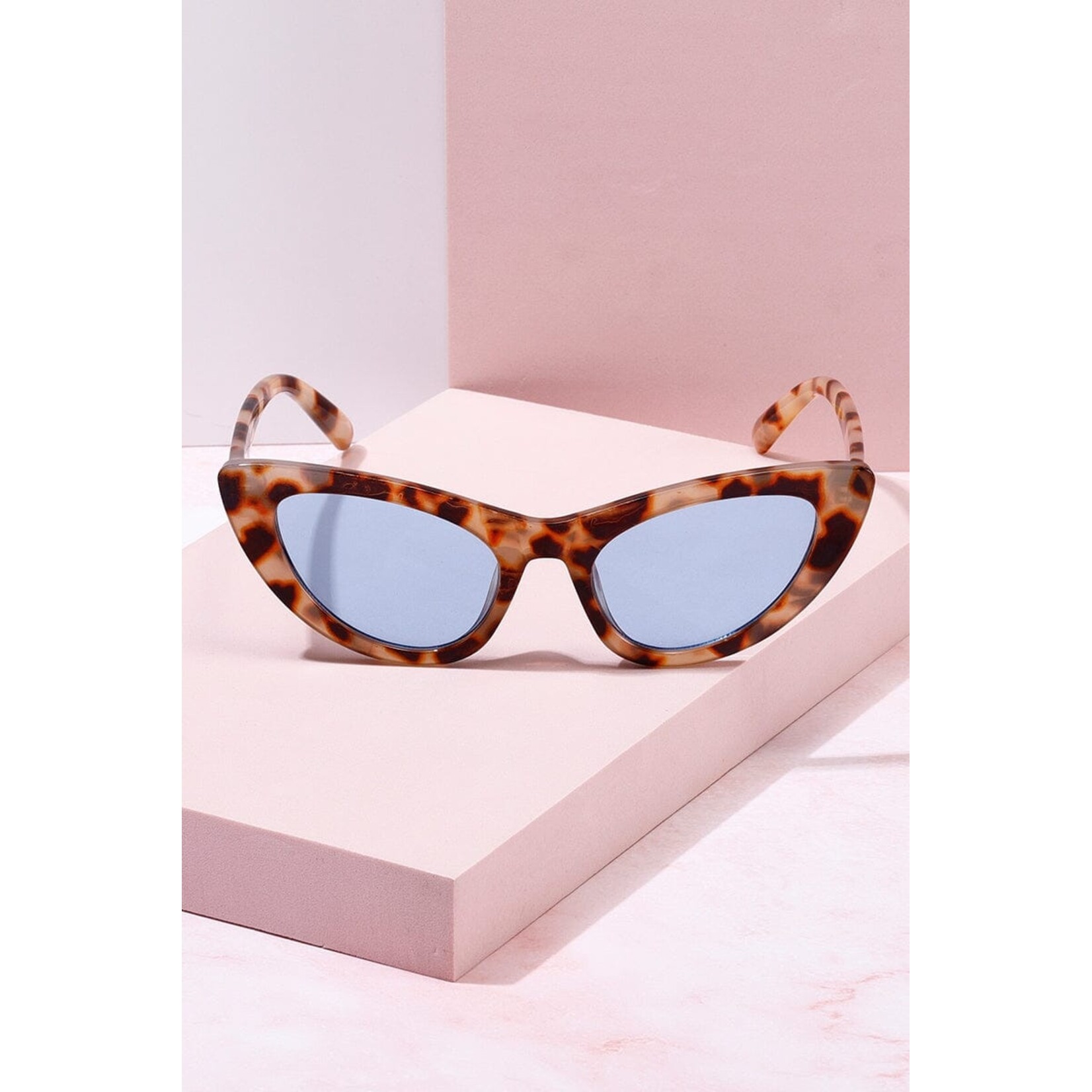 Mure and Grand Capri Cateye Sunglasses-Lt Tortoise/Blue