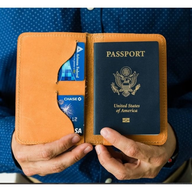 Passport Cover Buck Brown, no design - urbAna
