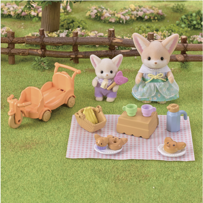 Calico Critters Sunny Picnic Set