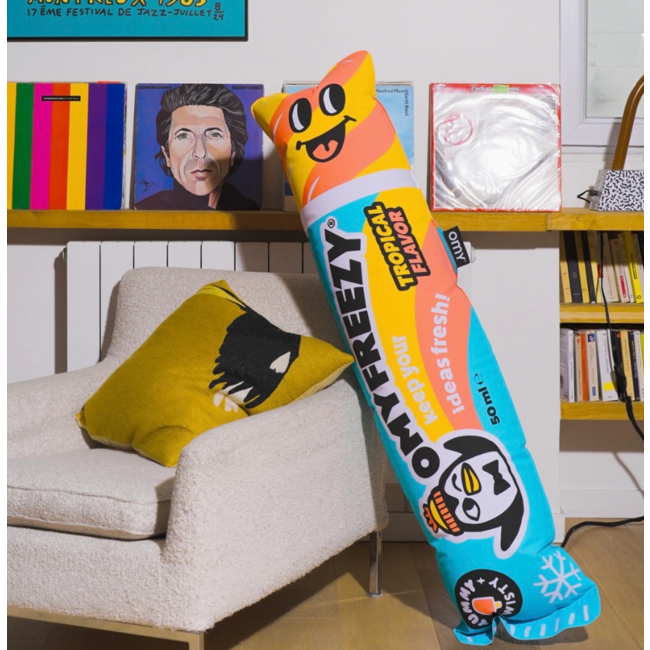 Freezy - Giant inflatable pillow