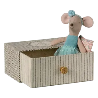 Dance mouse in daybed pink