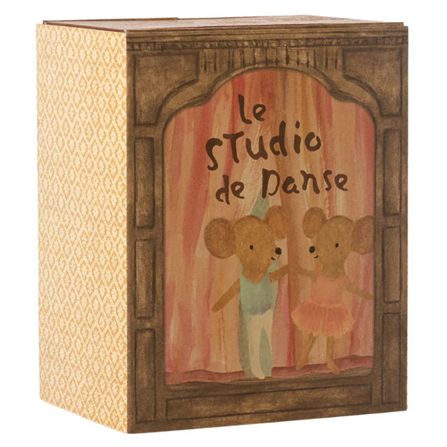 Ballet mice dance studio - Little sister and brother