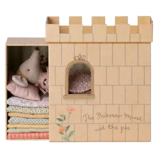 Princess and the pea Big sister mouse