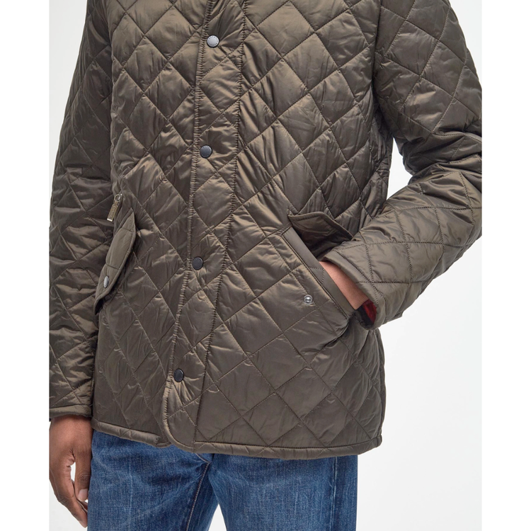 Barbour Barbour Flyweight Chelsea Quilted Jacket