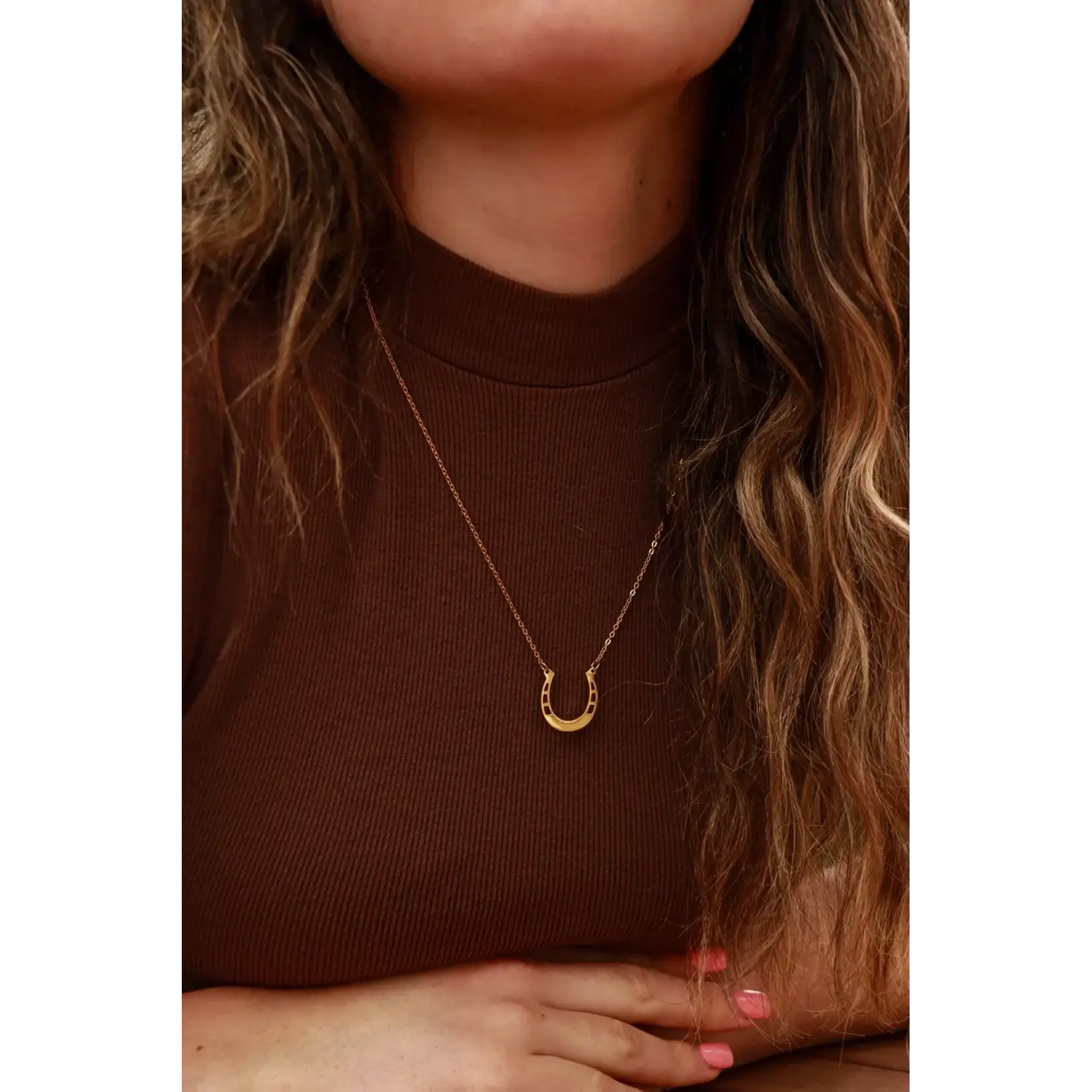 WJW 18" Stainless Steel Horseshoe Necklace Gold
