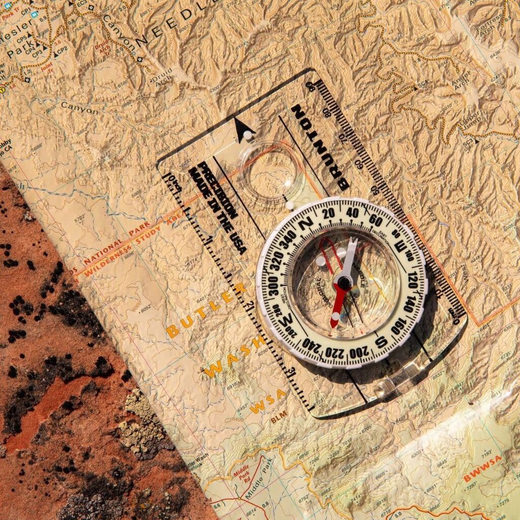 Rendezvous Adventure Outfitters Map & Compass 201