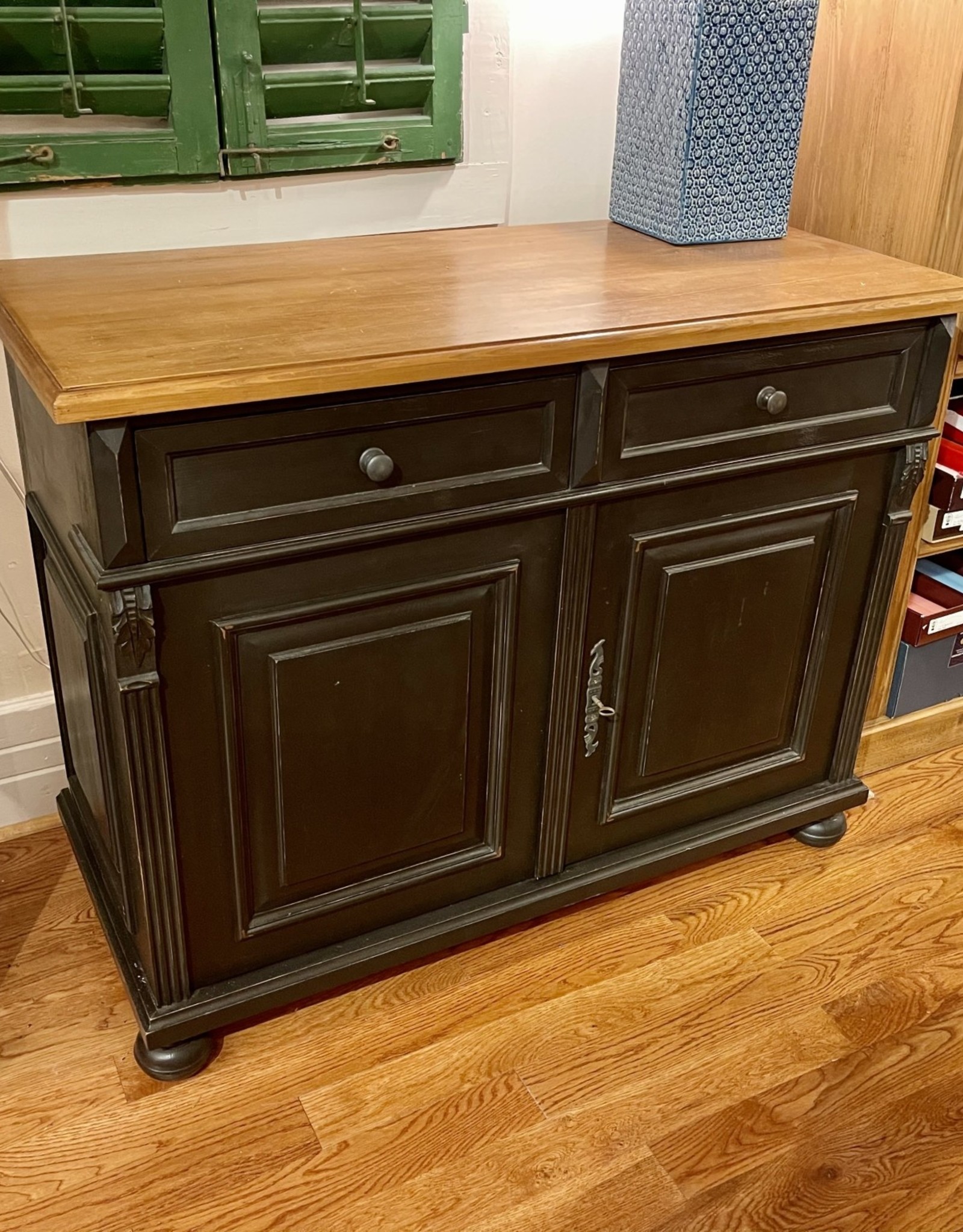 2 Door Buffet,  45"x20.5"x35.5" Distress' Black / Waxed top