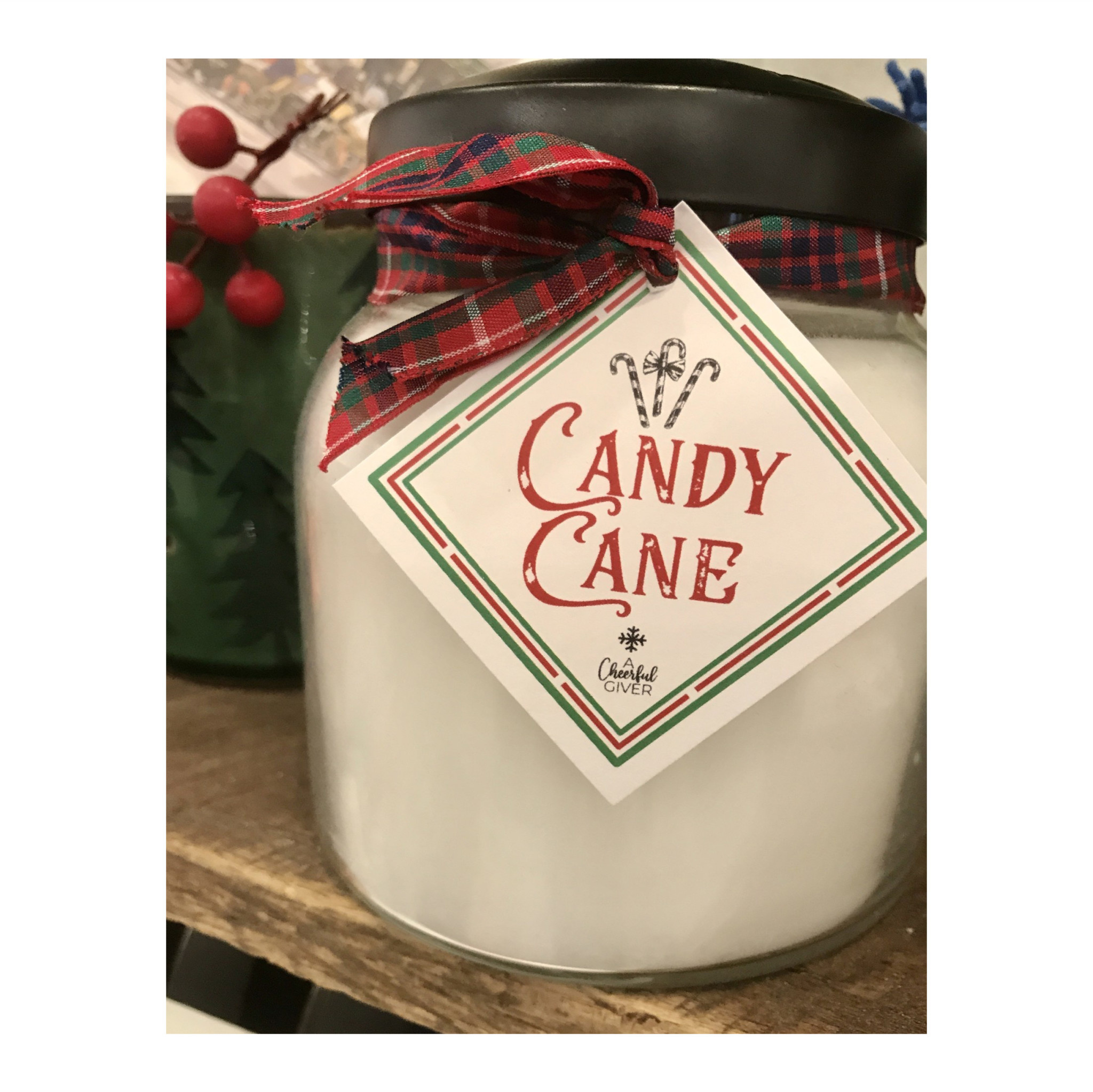 Keepers of the Light Candy Cane Candle. Limited Edition 34 oz