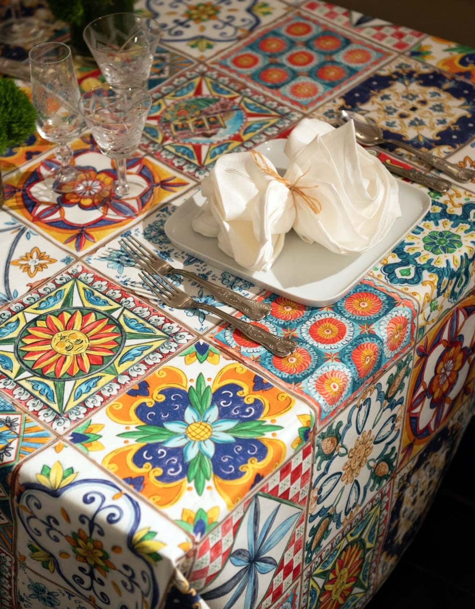 Italian Linen - Camastra Tablecloth ROUND 67"(100% Cotton)