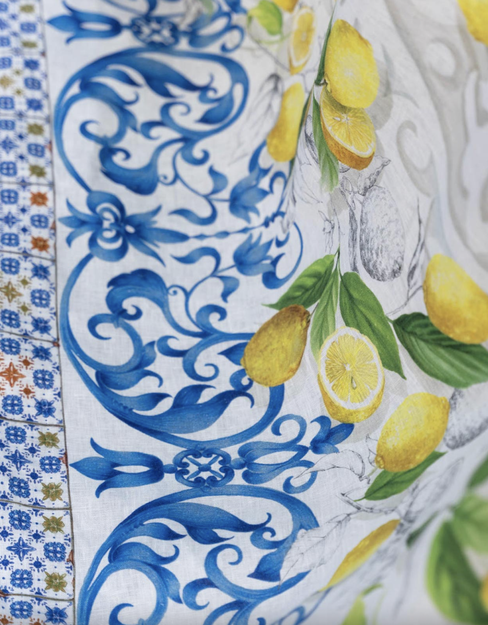 Italian Linen - Cetara Table Runner -  18" x 67"